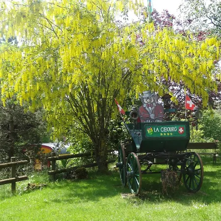 ホテル La Cibourg, Centre De 2*