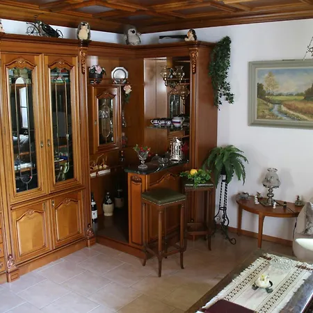 La Cibourg, Centre De Hotel Renan