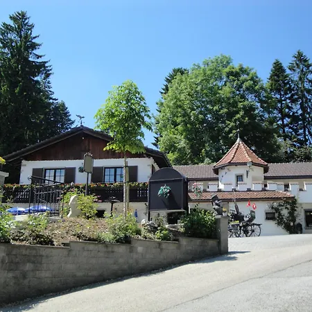 La Cibourg, Centre De Renan